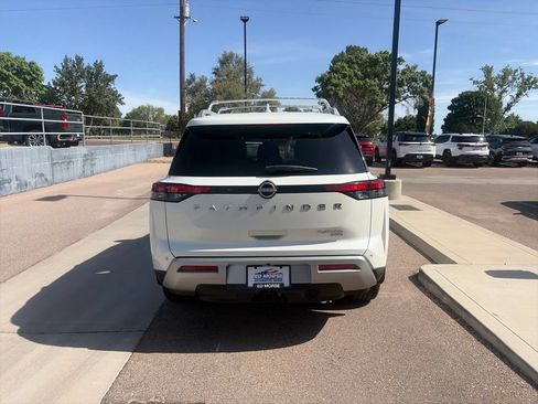 Used 2023 Nissan Pathfinder Platinum w/ Cargo Package AWD/4WD image 6