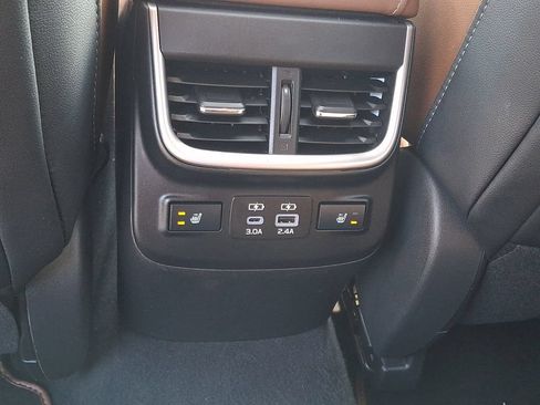 Used 2024 Subaru Outback Touring XT AWD/4WD image 12