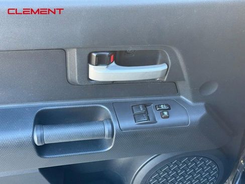 Used 2011 Toyota FJ Cruiser 2WD image 17