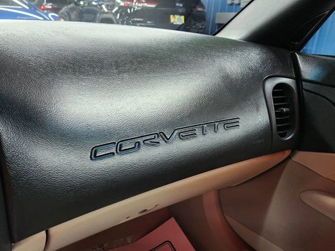 Used 2007 Chevrolet Corvette Convertible w/ Preferred Equipment Group image 34