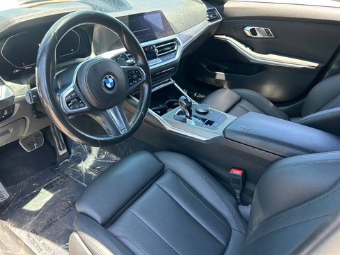 Used 2019 BMW 330i Sedan w/ M Sport Package RWD image 23