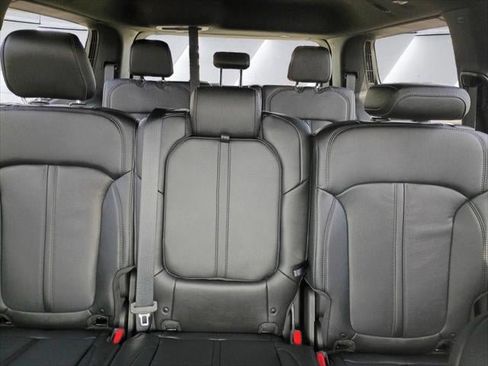 New 2026 Jeep Grand Wagoneer Limited w/ Rear Seat Video Group I AWD/4WD image 30