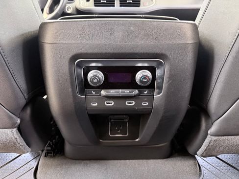 Used 2024 Chevrolet Tahoe High Country w/ Advanced Technology Package AWD/4WD image 30