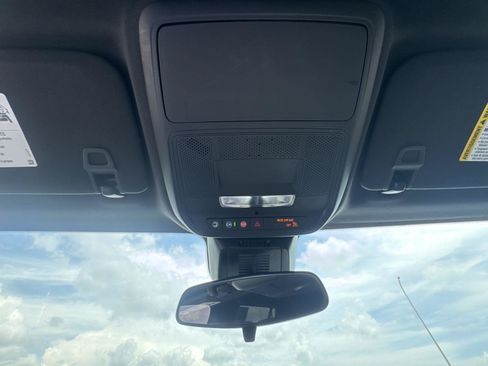 Used 2025 Chevrolet Equinox LT FWD image 26