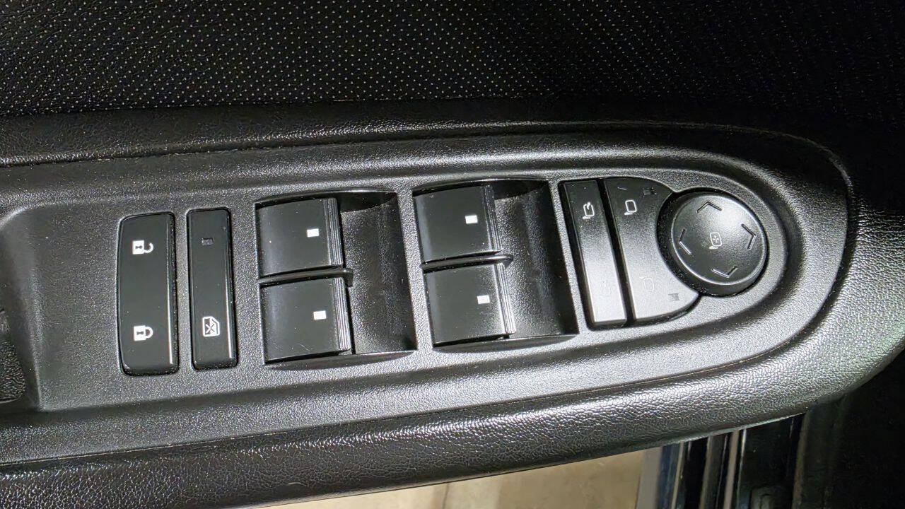 Used 2012 GMC Acadia Denali AWD/4WD image 30