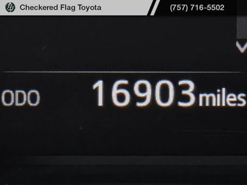 Used 2024 Toyota 4Runner TRD Off-Road Premium w/ Off Road Premium Plus Package AWD/4WD image 12