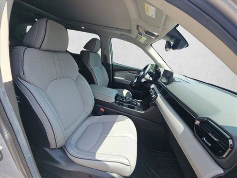 Used 2025 Honda Pilot Elite image 19