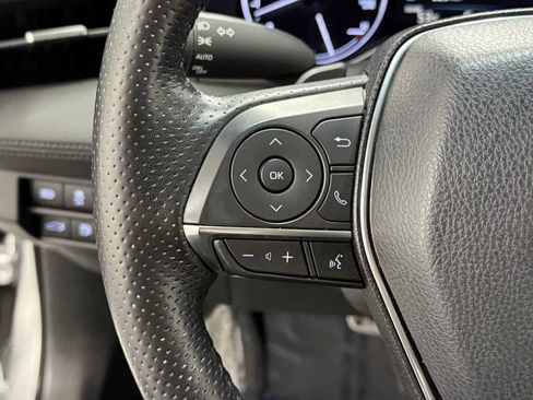 Used 2019 Toyota Avalon Touring image 17