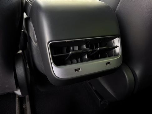 Used 2019 Tesla Model 3 Long Range image 42