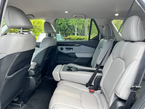 Used 2023 Honda Pilot EX-L image 8