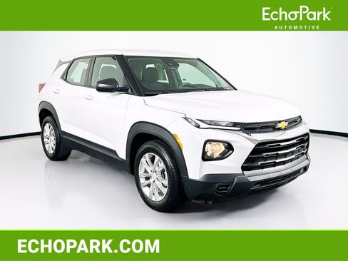 Used 2023 Chevrolet TrailBlazer LS FWD image 1