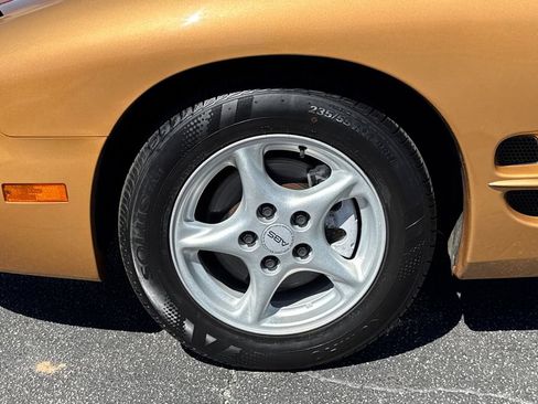 Used 1998 Pontiac Firebird Formula w/ Opt Pkg image 12