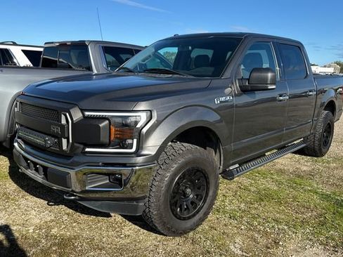 Used 2018 Ford F150 XLT w/ Equipment Group 302A Luxury image 5
