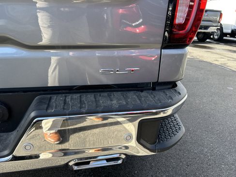 New 2026 GMC Sierra 1500 SLT w/ SLT Premium Plus Package image 8