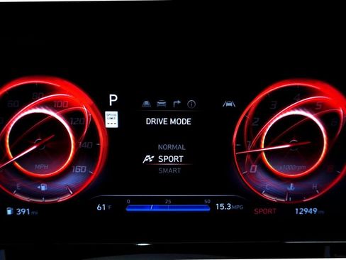 Certified 2025 Hyundai Elantra SEL image 26