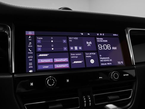 Certified 2026 Porsche Macan image 38