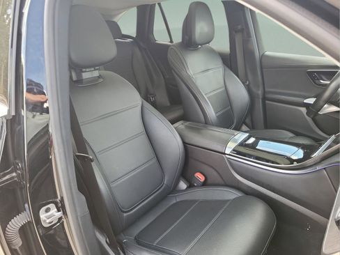 Used 2023 Mercedes-Benz GLC 300 4MATIC image 15