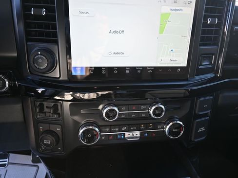 New 2026 Ford F250 Lariat w/ Black Appearance Package image 22