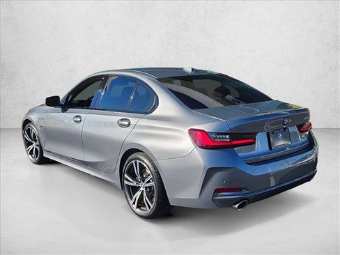 Used 2023 BMW 330e w/ Driving Assistance Package image 8