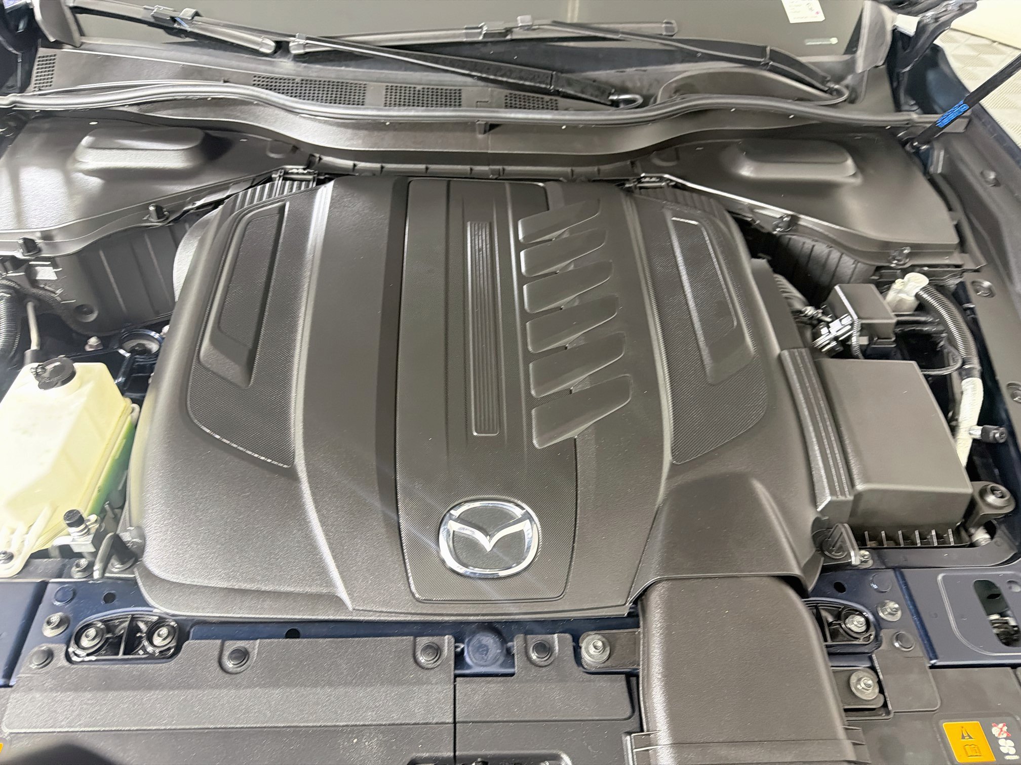 Used 2025 MAZDA CX-90 3.3 Turbo w/ Preferred Package AWD/4WD image 34