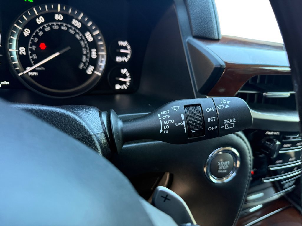 Used 2017 Lexus LX 570 4WD w/ Luxury Package image 24