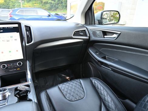 Used 2024 Ford Edge Titanium image 14