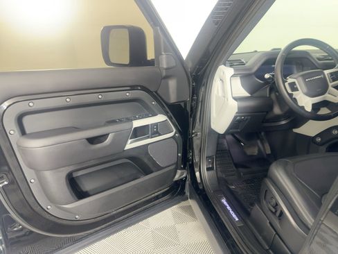 Used 2022 Land Rover Defender 110 XS Edition image 5