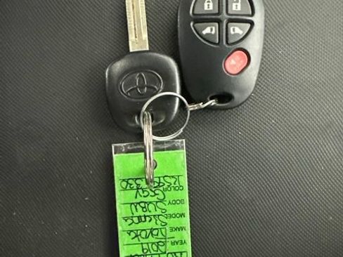 Used 2019 Toyota Sienna LE w/ Protection Package FWD image 31