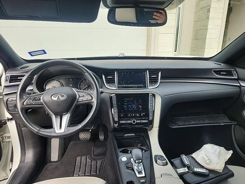 Certified 2023 INFINITI QX55 Essential image 12