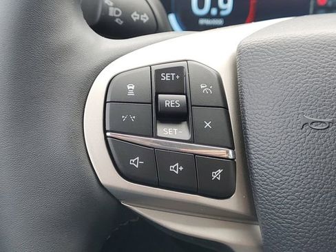 New 2026 Ford Explorer Active w/ Active Comfort Package image 18