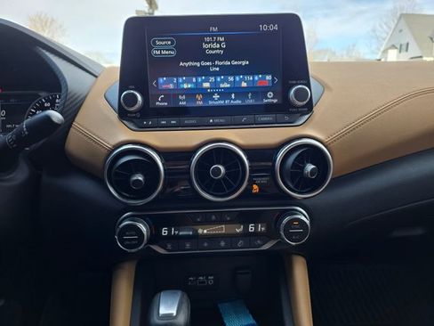 Used 2022 Nissan Sentra SV w/ SV Premium Package image 33