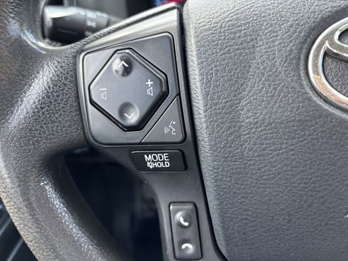 Used 2017 Toyota Tacoma SR w/ SR Convenience Package image 16