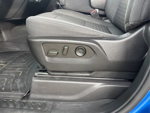 Used 2022 Chevrolet Silverado 1500 Custom w/ LPO, Dark Essentials Package AWD/4WD image 24