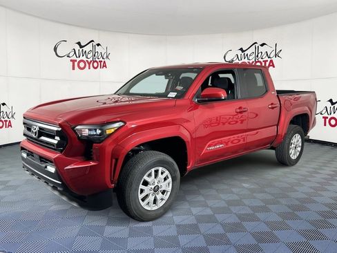 Used 2025 Toyota Tacoma SR5 image 2