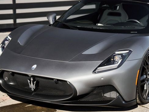 Used 2023 Maserati MC20 Spyder RWD image 6