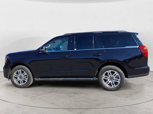 Certified 2025 Ford Expedition Active AWD/4WD image 8