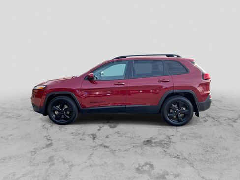 Used 2017 Jeep Cherokee High Altitude AWD/4WD image 5