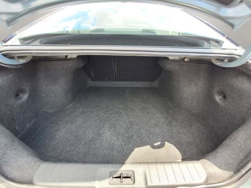Used 2024 Nissan Sentra SR w/ SR Premium Package FWD image 28