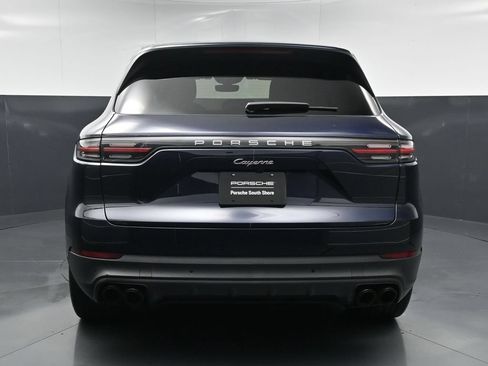 Used 2022 Porsche Cayenne AWD/4WD image 12