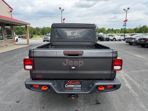 Used 2023 Jeep Gladiator Mojave w/ Cold Weather Group AWD/4WD image 5