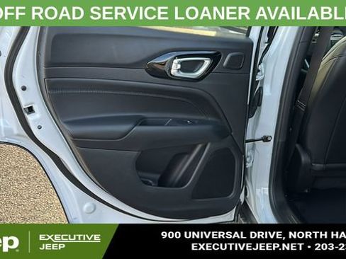 Used 2025 Jeep Compass Limited w/ Sun & Sound Group AWD/4WD image 21