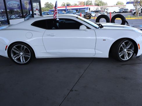 Used 2018 Chevrolet Camaro LT w/ RS Package image 4