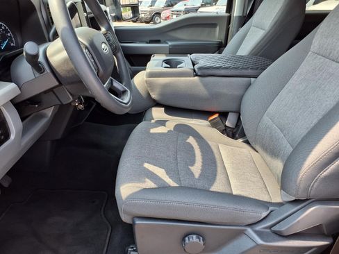 Certified 2025 Ford F250 XL w/ STX Appearance Package AWD/4WD image 15