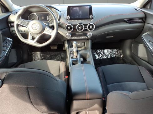 Used 2024 Nissan Sentra SR image 9