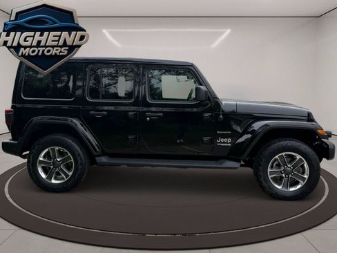 Used 2020 Jeep Wrangler Unlimited Sahara AWD/4WD image 7