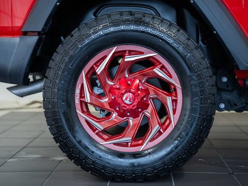 Used 2023 Jeep Wrangler Sport AWD/4WD image 16