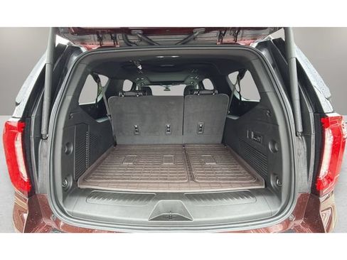 Used 2022 GMC Yukon XL SLT w/ SLT Premium Package AWD/4WD image 34