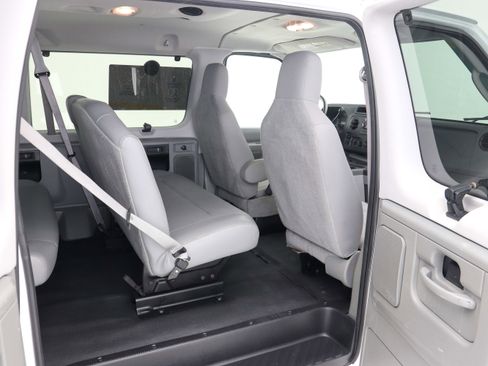 Used 2012 Ford E-350 and Econoline 350 XL w/ Interior Upgrade Pkg image 14