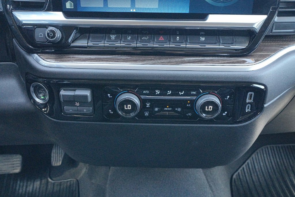 Used 2025 Chevrolet Silverado 2500 LT AWD/4WD image 32