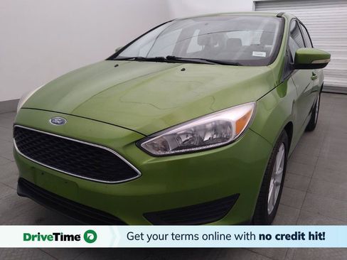 Used 2018 Ford Focus SE w/ Cold Weather Package FWD image 1